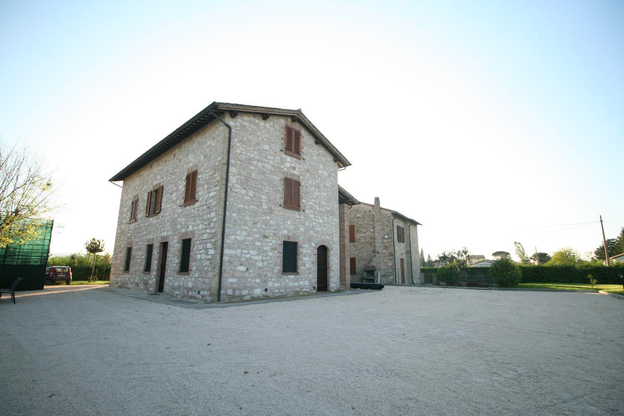 Agriturismo"Il Sagrato Di Assisi" Appartamenti,Camere Exterior foto